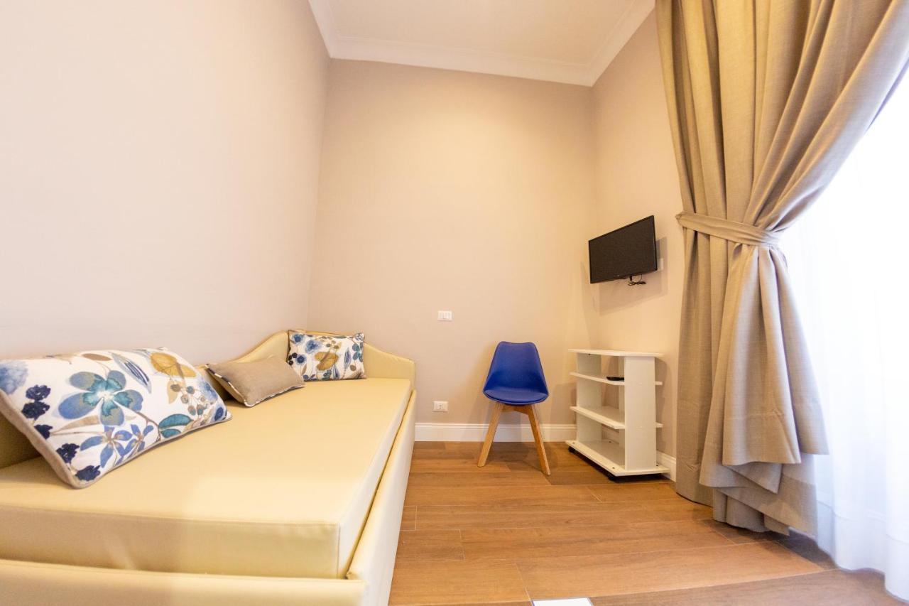 Suite Cuorenapoletano Νάπολη Εξωτερικό φωτογραφία
